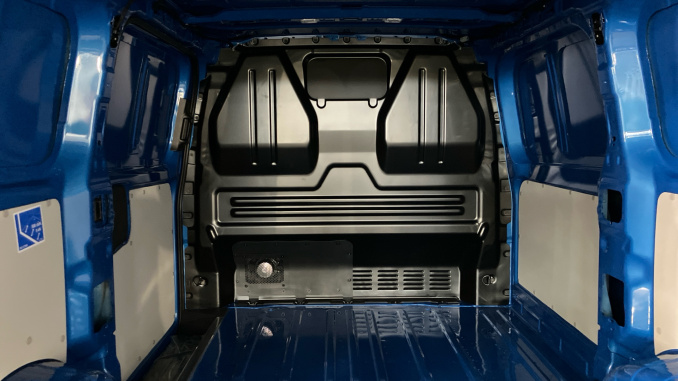 Volkswagen Transporter T32 Swb Diesel 2.0 TDI 170 Sportline Van Auto [5 Plus] - Image 20